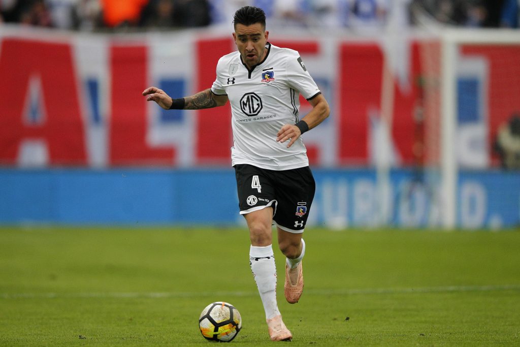 Futbol, Universidad Catolica vs Colo Colo
Fecha 24 del campeonato nacional 2018
El jugador de Colo Colo Matias Zaldivia controla el balon durante el partido de primera division contra Universidad Catolica disputado en el estadio San Carlos de Apoquindo de Santiago, Chile.
30/09/2018
Felipe Zanca/Photosport

Football, Universidad Catolica vs Colo Colo
24th date of the National Championship 2018
Colo Colo's player Matias Zaldivia controls the ball during the first division football match against Universidad Catolica at the San Carlos de Apoquindo stadium in Santiago, Chile.
30/09/2018
Felipe Zanca/Photosport