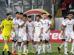 Jugadores de Colo-colo durante el partido frente a Santiago City en el Estadio Monumental por Copa Chile