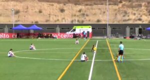 Las jugadoras realizan una protesta en el partido de Colo-Colo Femenino VS Coquimbo Unido.