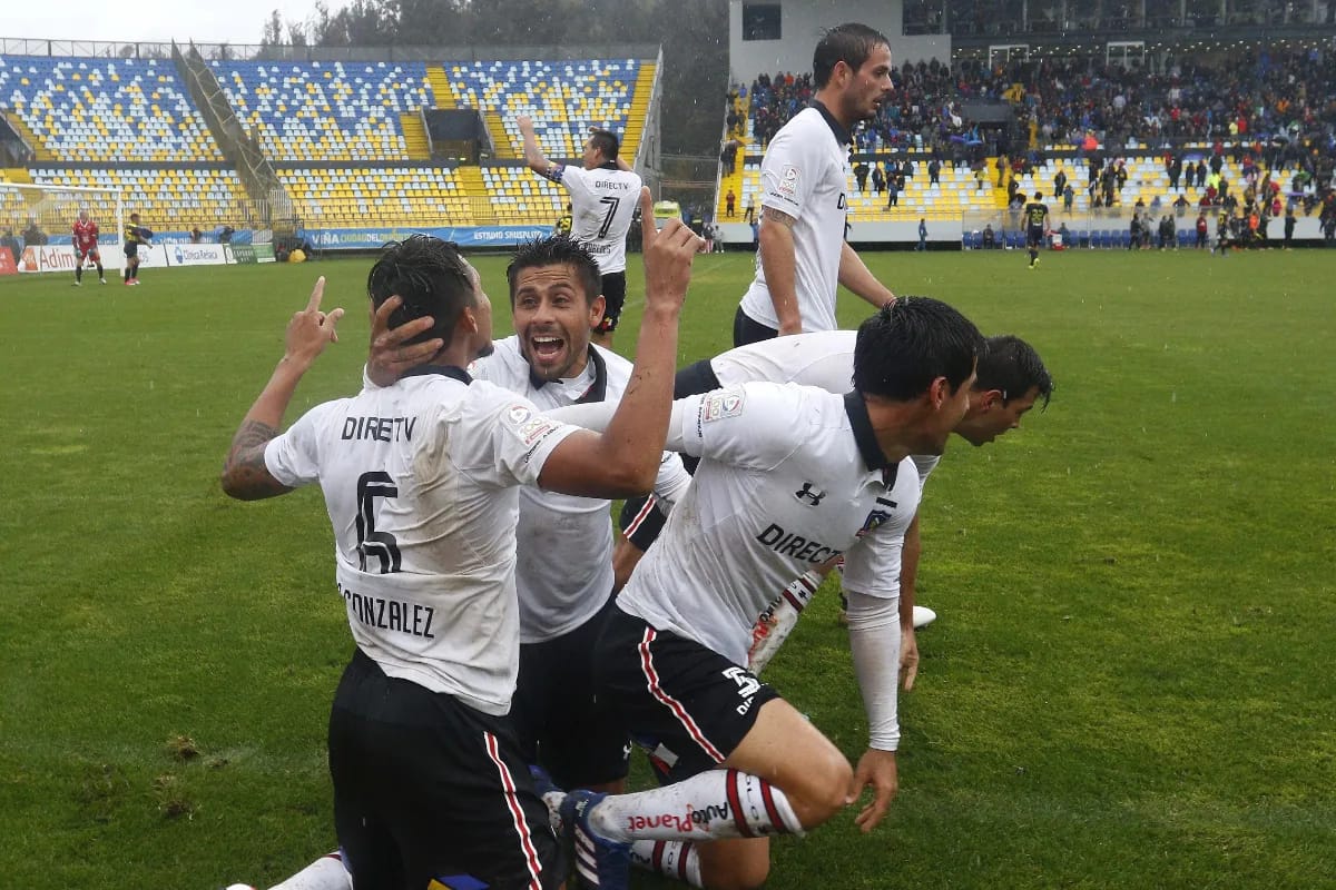 Christopher González celebrando su agónico gol frente a Everton con Colo-Colo en 2017