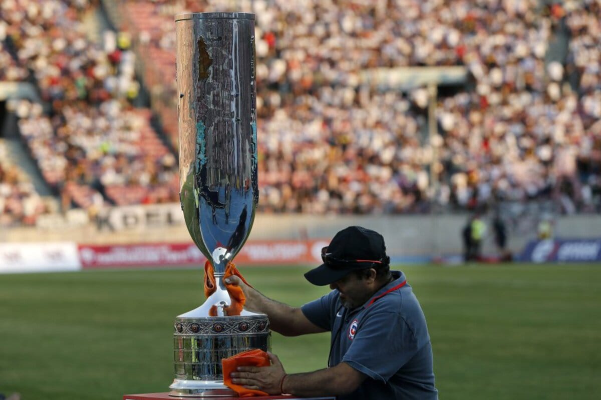 Trofeo de la Copa Chile