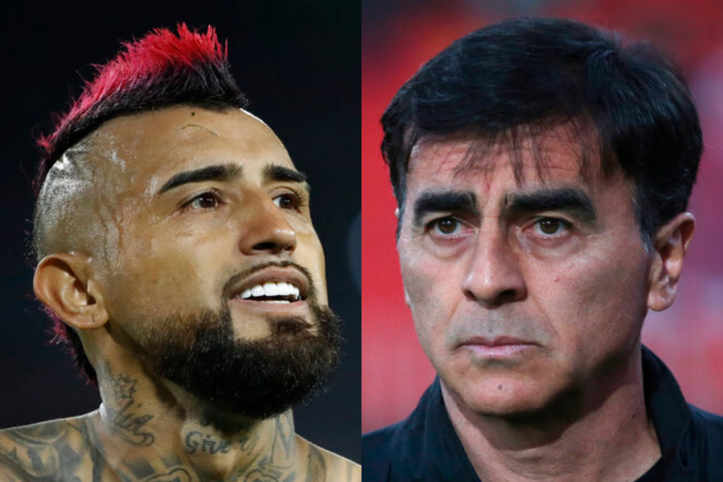 Primero plano al futbolista de Flamengo y la selección chilena, Arturo Vidal, y Gustavo Quinteros, actual entrenador de Colo-Colo.