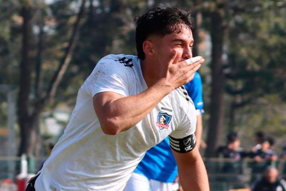 Darko Fiamengo celebrando un gol en el fútbol joven de Colo-Colo.