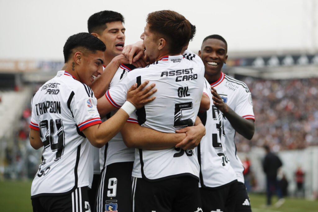 Futbol, Colo Colo vs Ohiggins. Fecha 17, campeonato Nacional 2023. El jugador de Colo Colo Damian Pizarro, centro, celebra su gol contra Ohiggins durante el partido de primera division disputado en el estadio Monumental en Santiago, Chile. 15/07/2023 Felipe Zanca/Photosport Football, Colo Colo vs Ohiggins. 17th turn, 2023 National Championship. Colo Colo's player Damian Pizarro, center, celebrates his goal against Ohiggins during the first division match at the Monumental in Santiago, Chile. 15/07/2023 Felipe Zanca/Photosport