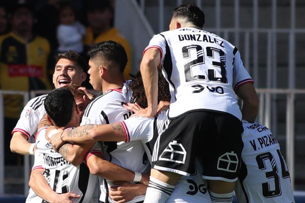Jugadores de Colo-Colo celebran el 1-0 parcial ante Coquimbo Unido por la segunda rueda del Campeonato Nacional 2023.