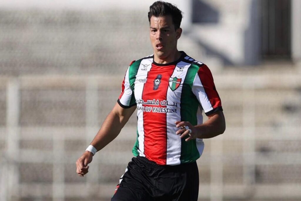 Fernando Meza jugando por Palestino