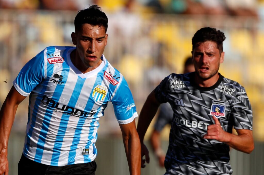 Marco Rojas durante el partido de Supercopa entre Colo-Colo vs Magallanes.