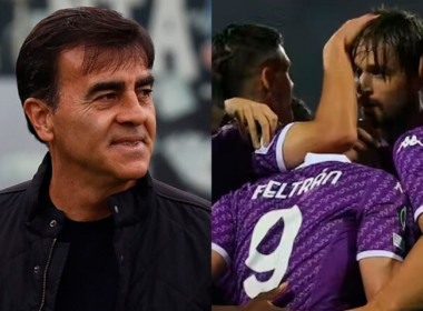 A mano izquierda se puede observar a Gustavo Quinteros sonriendo en su rol de entrenador, mientras que a mano derecha los futbolistas de Fiorentina se abrazan tras un gol durante la temporada 2023.