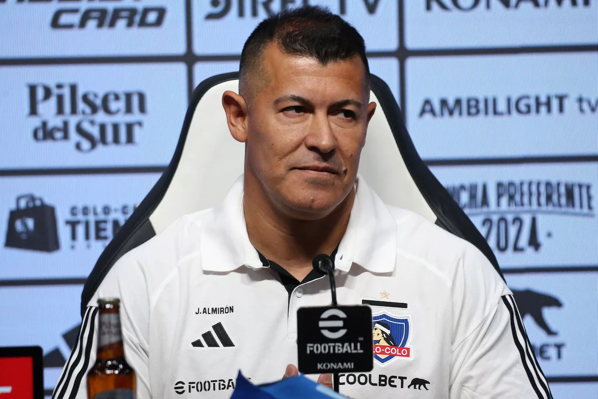 Jorge Almirón en su presentación como DT de Colo-Colo.