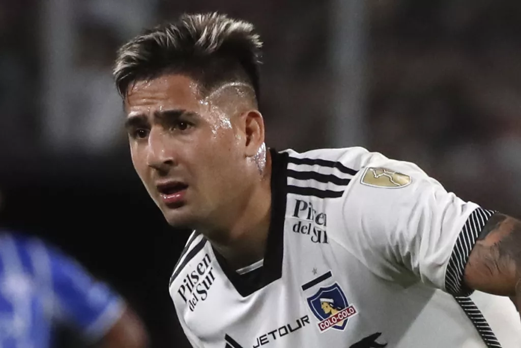 Futbol, Colo Colo vs Godoy Cruz. Segunda ronda, Copa Libertadores 2024. El jugador de Colo Colo Guillermo Paiva es fotografiado durante el partido de copa libertadores contra Godoy Cruz disputado en el estadio Monumental en Santiago, Chile. 29/02/2024 Jonnathan Oyarzun/Photosport Football, Colo Colo vs Godoy Cruz. 2nd round, Copa Libertadores 2024. Colo Colo's player Guillermo Paiva is pictured during the copa libertadores match against Godoy Cruz at the Monumental stadium in Santiago, Chile. 29/02/2024 Jonnathan Oyarzun/Photosport