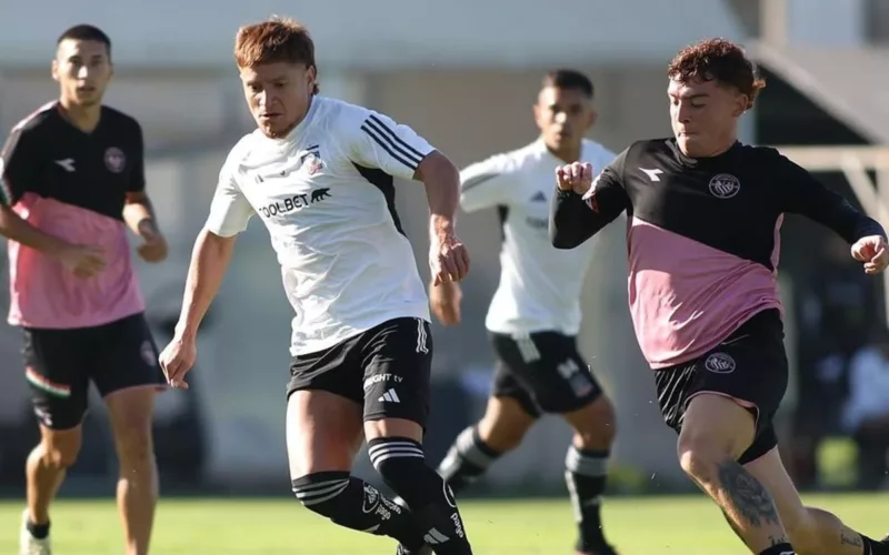 Leonardo Gil durante el amistoso entre Colo-Colo vs Santiago City en el Estadio Monumental.