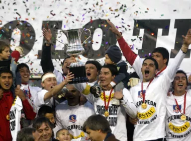 Coolo-Colo celebrando el título del torneo de Apertura 2007