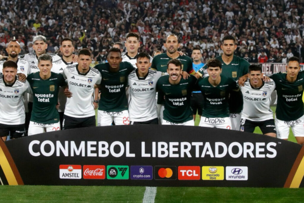 Colo-Colo y Alianza Lima en el compromiso por Copa Libertadores.