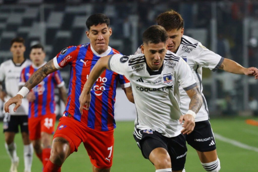 Guillermo Paiva en el duelo de Colo-Colo frente a Cerro Porteño