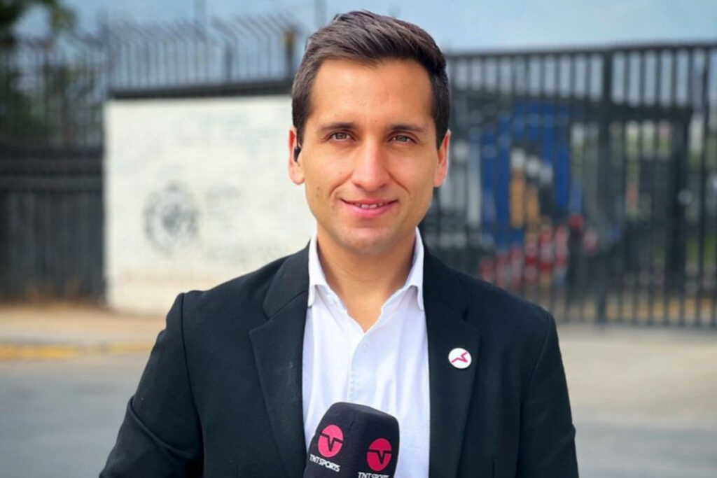 Primer plano al periodista Daniel Arrieta