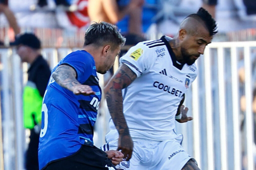 Arturo Vidal durante la Supercopa frente a Huachipato.