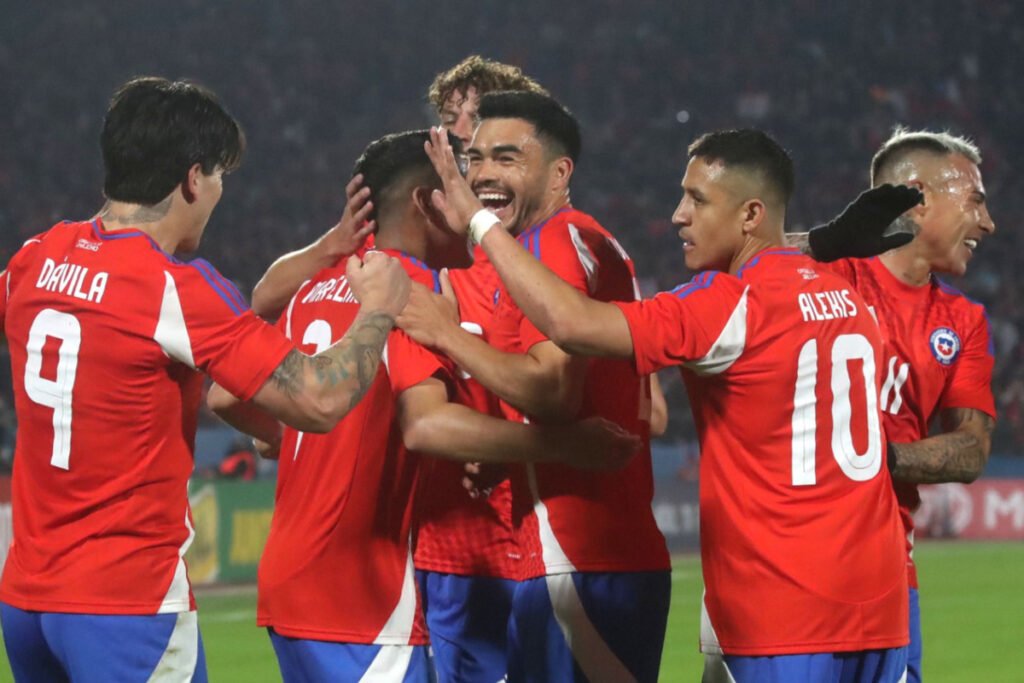 Jugadores de la Selección Chilena celebrando un gol