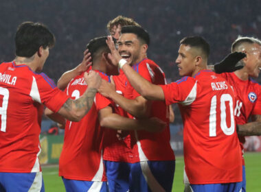 Jugadores de la Selección Chilena celebrando un gol