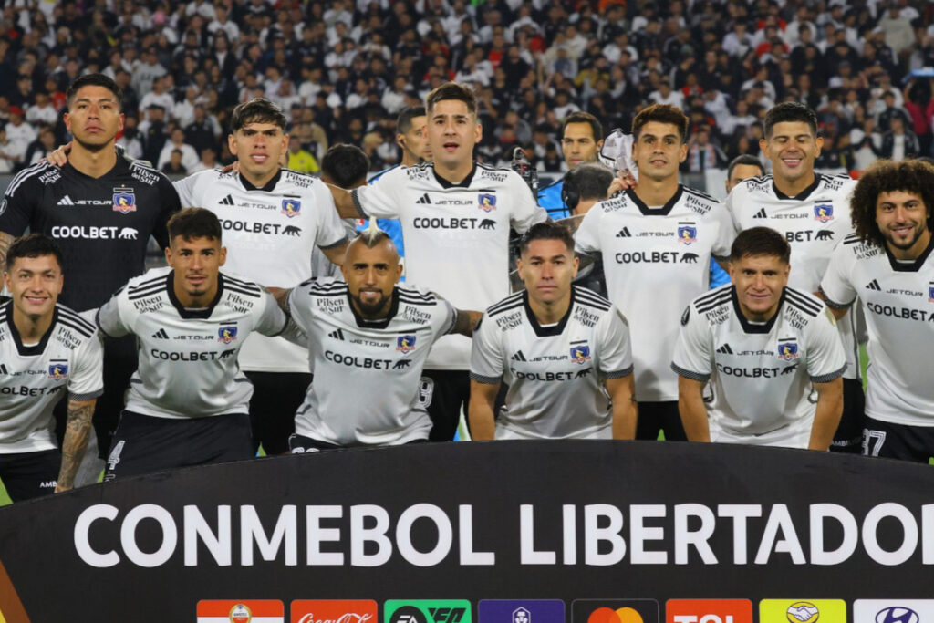 Formación de Colo-Colo antes del partido contra Cerro Porteño