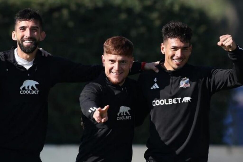 Emiliano Amor, Leonardo Gil y Alan Saldivia en un entrenamiento de Colo-Colo.