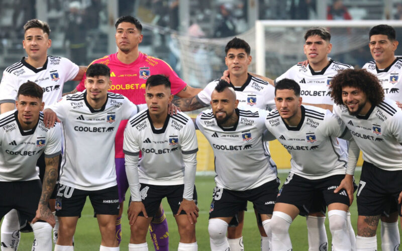 Formación de Colo-Colo para enfrentar a Deportes Santa Cruz por Copa Chile.