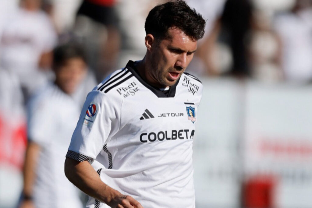 El jugador de Colo-Colo, César Fuentes en el partido frente a Huachipato.