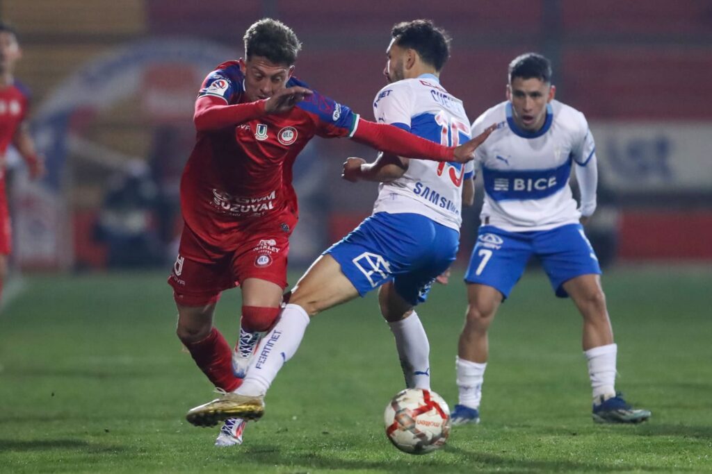 Pablo Parra con la camiseta de Unión la Calera.