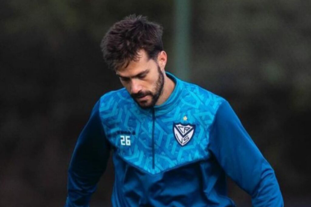 Agustín Bouzat en un entrenamiento de Vélez Sarsfield.