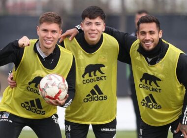 Lucas Soto, Leandro Hernández y Marcos Bolados en un entrenamiento de Colo-Colo