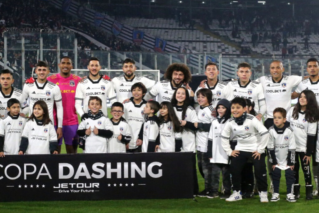 La formación de Colo-Colo para enfrentar a Universitario en un duelo amistoso.