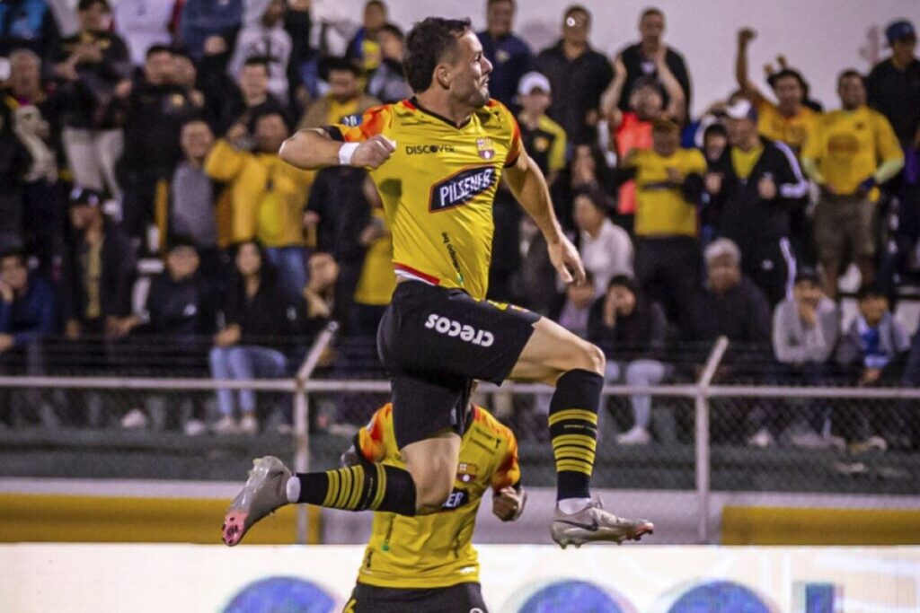 Octavio Rivero debuta con gol por Barcelona.