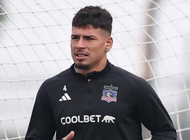 Primer plano a Alan Saldivia entrenando con indumentaria de Colo-Colo.