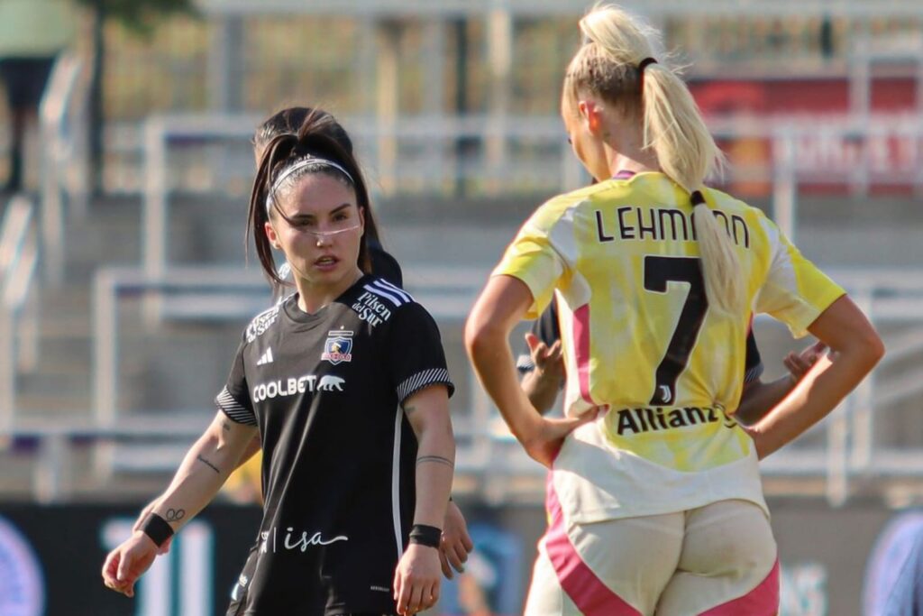 Javiera Grez y Alisha Lehmann durante el partido de Colo-Colo Femenino vs Juventus en The Women´s Cup.