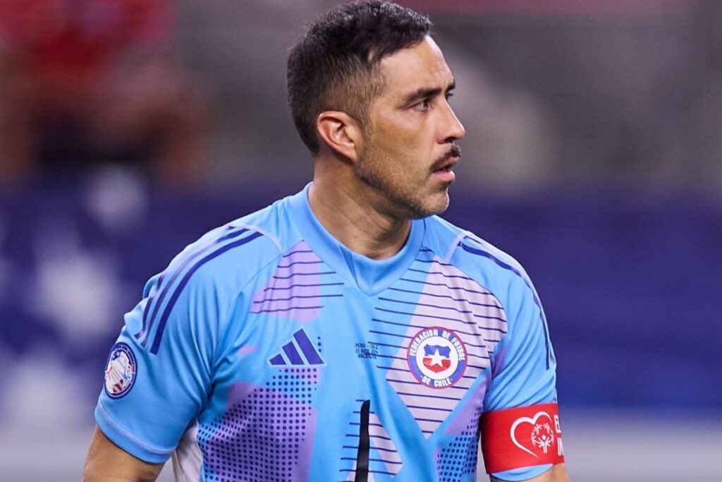 Claudio Bravo durante la Copa América en Estados Unidos.