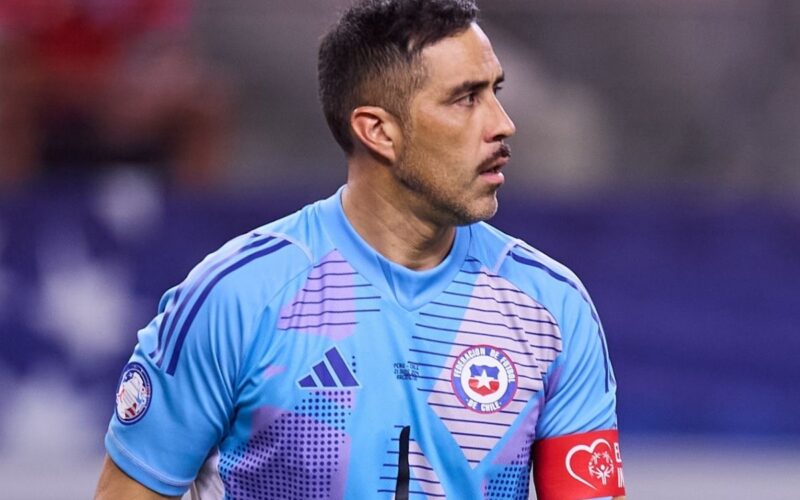 Claudio Bravo durante la Copa América en Estados Unidos.