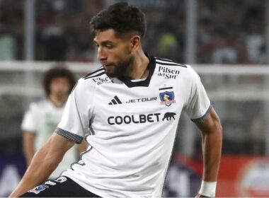 Jeyson Rojas durante un partido con Colo-Colo.