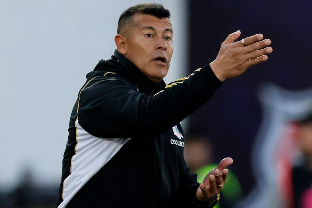 Jorge Almirón durante el partido frente a Universidad de Chile.