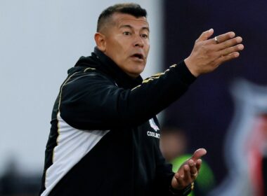 Jorge Almirón durante el partido frente a Universidad de Chile.