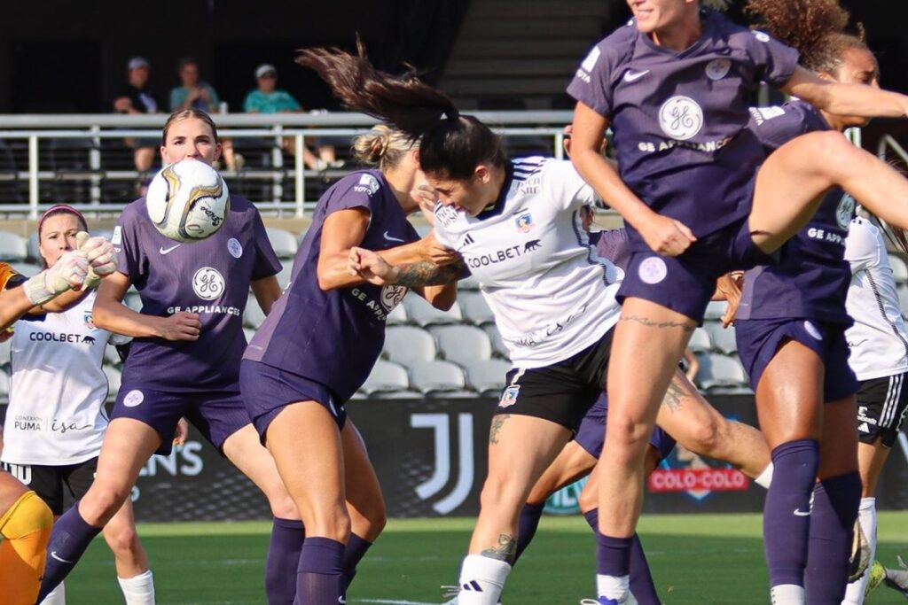 Colo-Colo vs Racing Louisville por The Womens Cup.