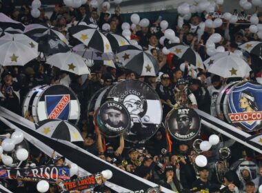 Hinchas de Colo-Colo en el Estadio Monumental.