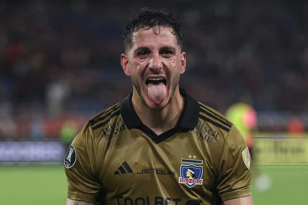 Gonzalo Castellani celebrando la clasificación a cuartos de final de la Copa Libertadores.