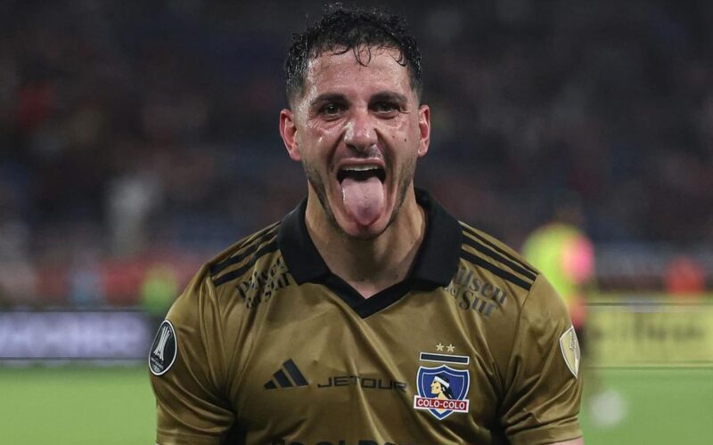 Gonzalo Castellani celebrando la clasificación a cuartos de final de la Copa Libertadores.