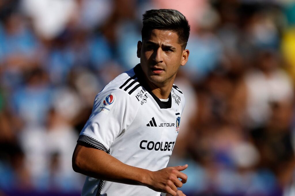 Guillermo Paiva con la camiseta de Colo-Colo.