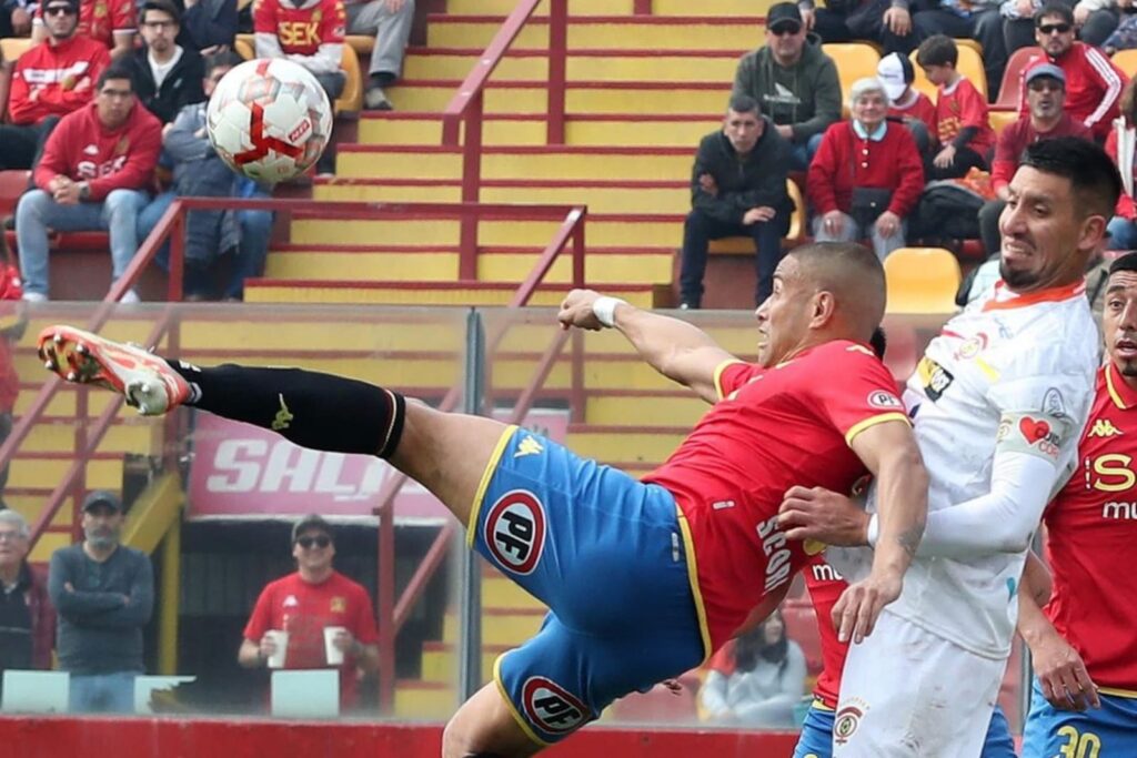 Gol de chilena de Leandro Benegas.