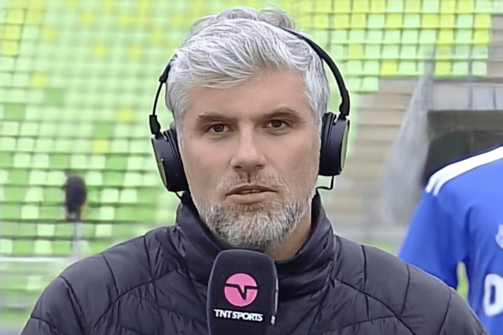 Manuel de Tezanos en el Estadio Elías Figueroa Brander.