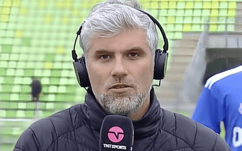 Manuel de Tezanos en el Estadio Elías Figueroa Brander.