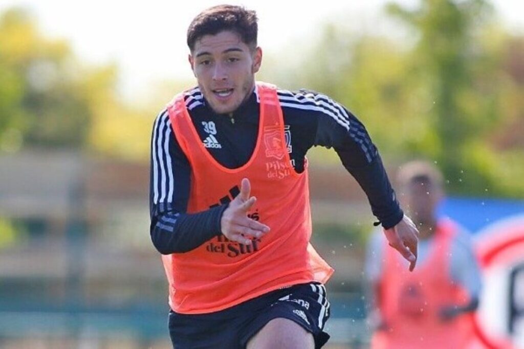 David Tati entrenando en Colo-Colo.