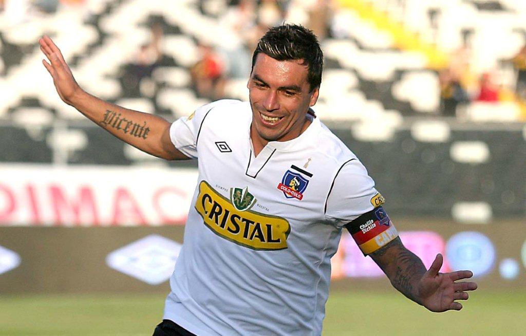 Esteban Paredes en Colo-Colo.