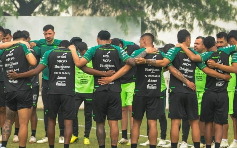 Selección de Bolivia en un entrenamiento.