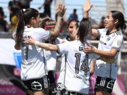 Las jugadoras de Colo-Colo celebrando un gol frente a Deportes Antofagasta.